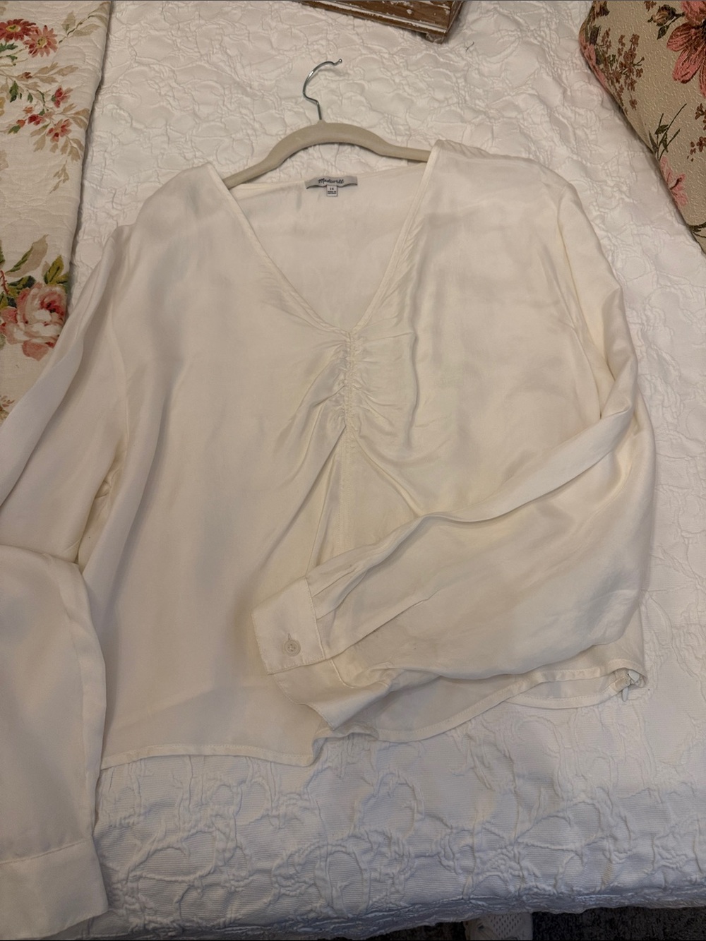 Madewell Ivory V-Neck Gathered Front Blouse